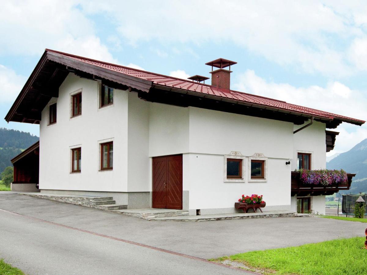 Beautiful Apartment In Brixen In The Thale Brixen im Thale Extérieur photo